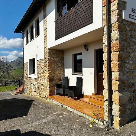 Casa La Maestra Apartment Arriondas Luaran gambar