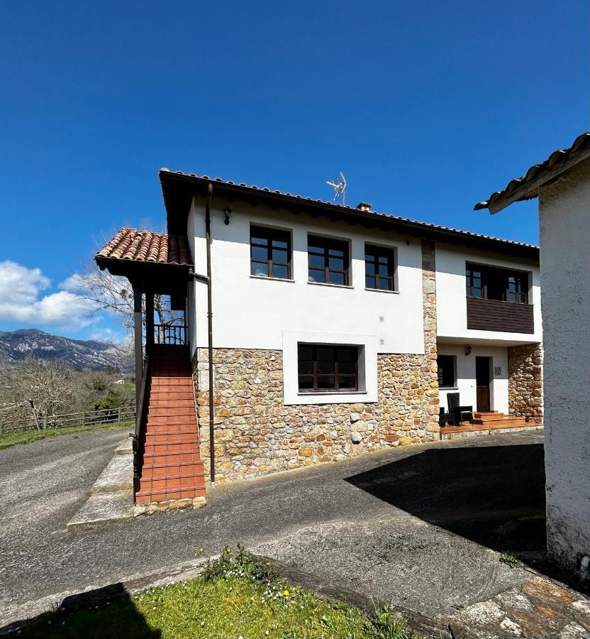 Casa La Maestra Apartment Arriondas Luaran gambar