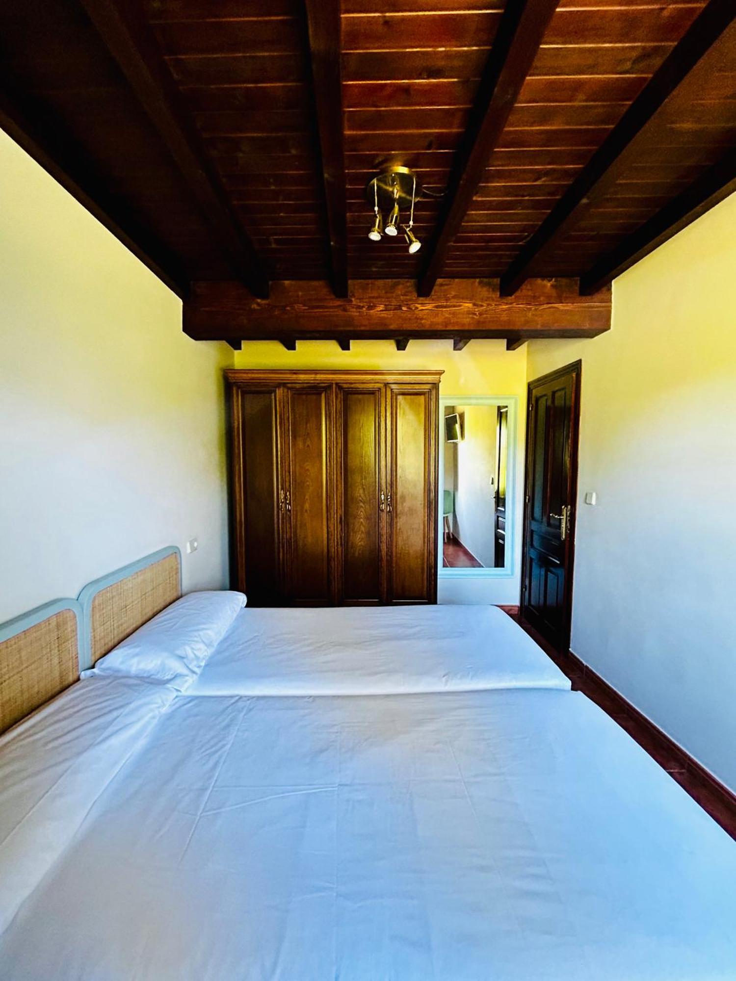 Casa La Maestra Apartment Arriondas Luaran gambar