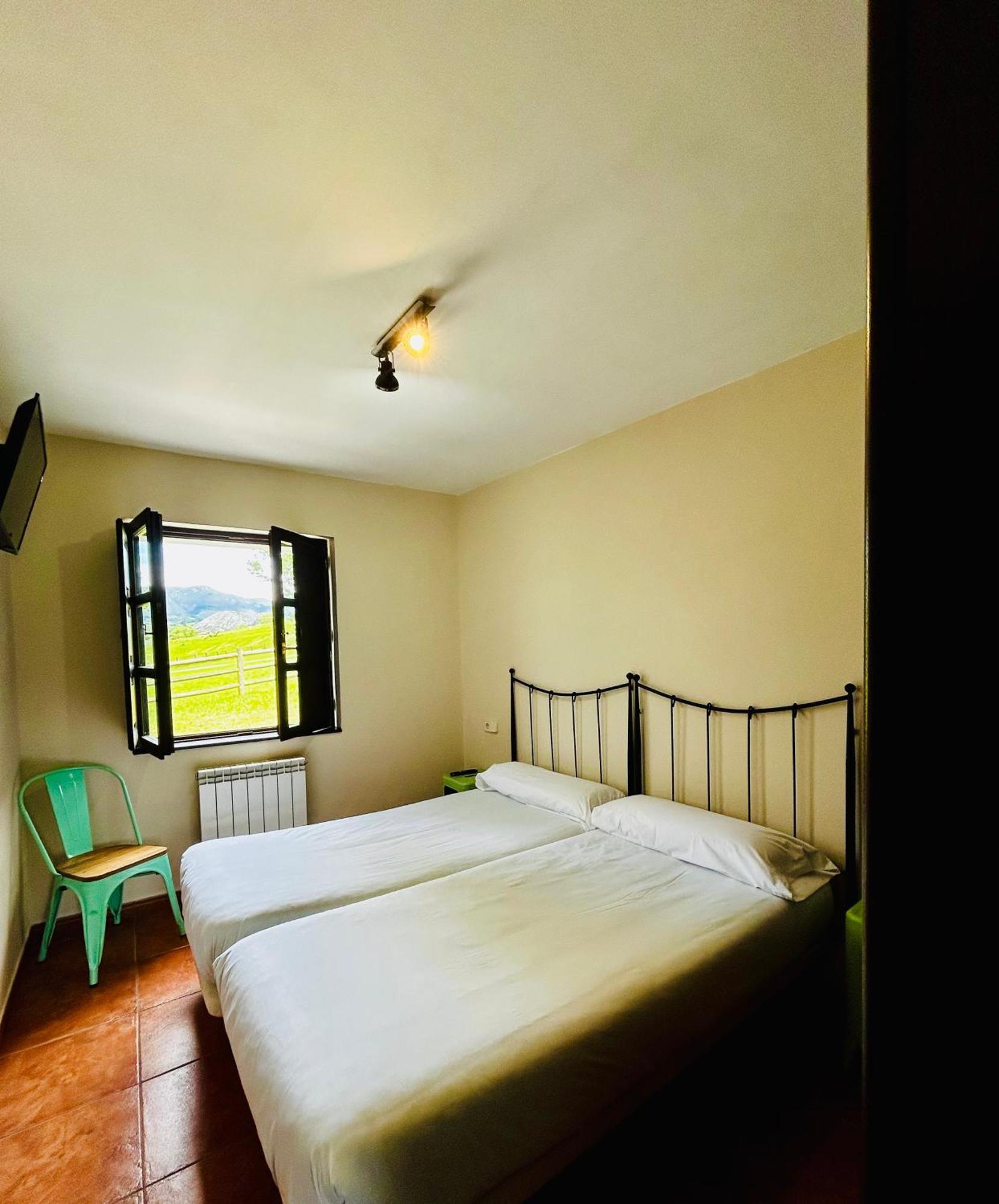 Casa La Maestra Apartment Arriondas Luaran gambar