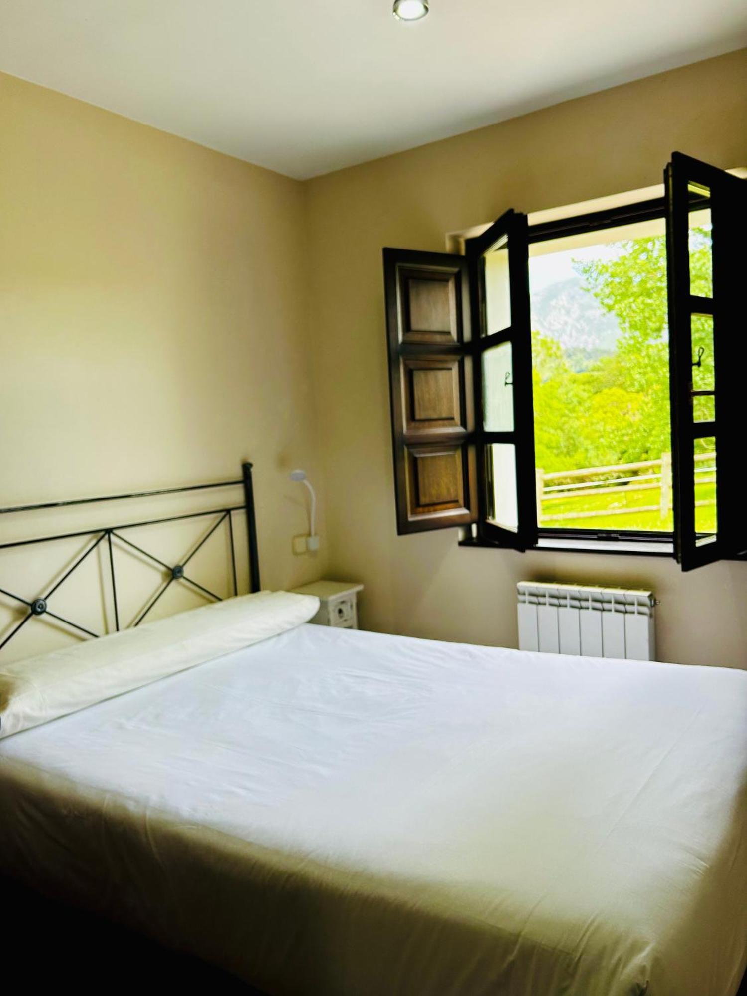 Casa La Maestra Apartment Arriondas Luaran gambar