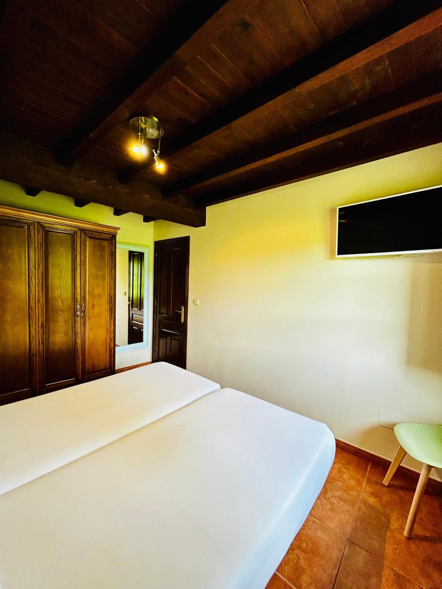 Casa La Maestra Apartment Arriondas Luaran gambar