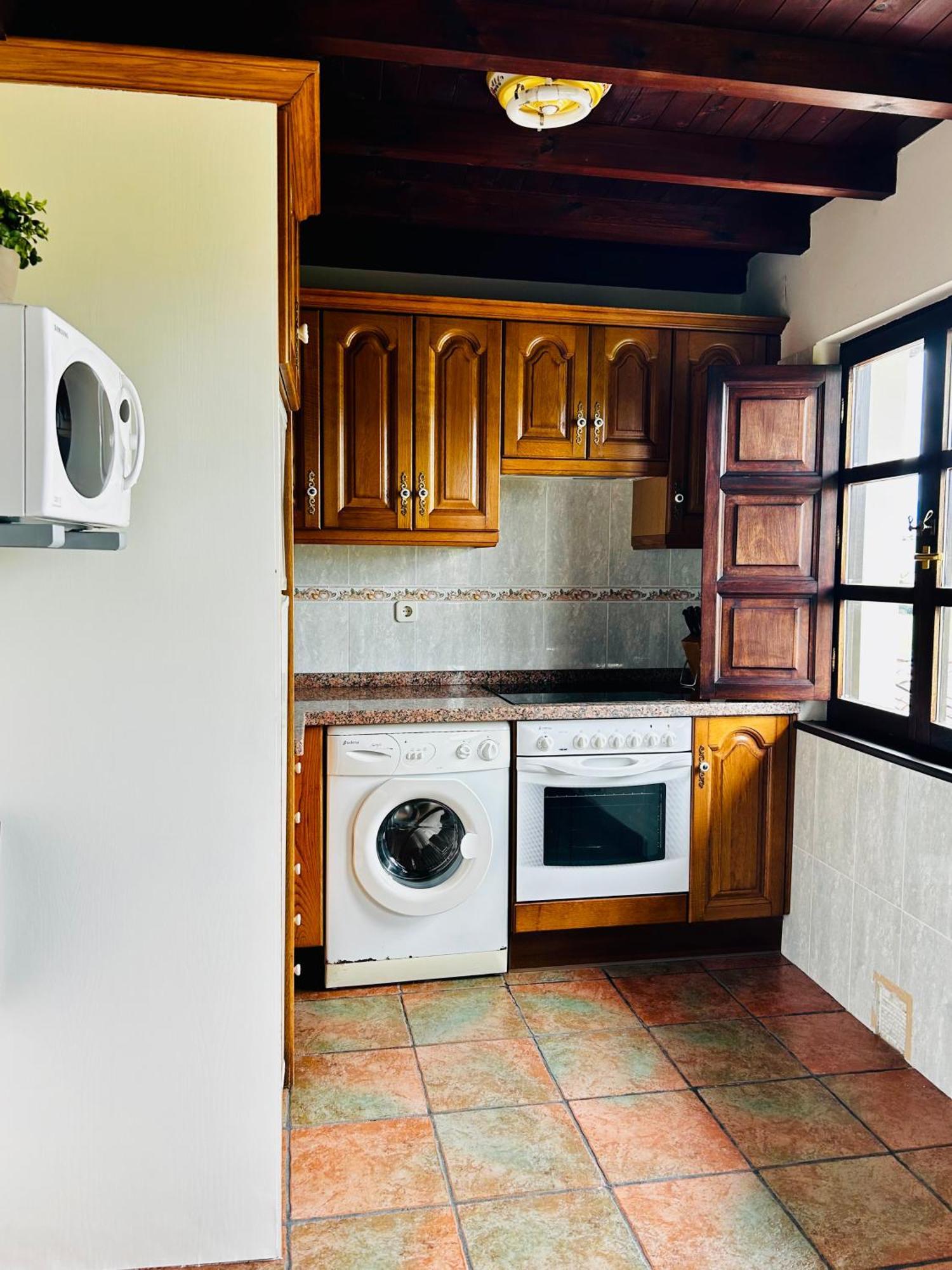 Casa La Maestra Apartment Arriondas Luaran gambar