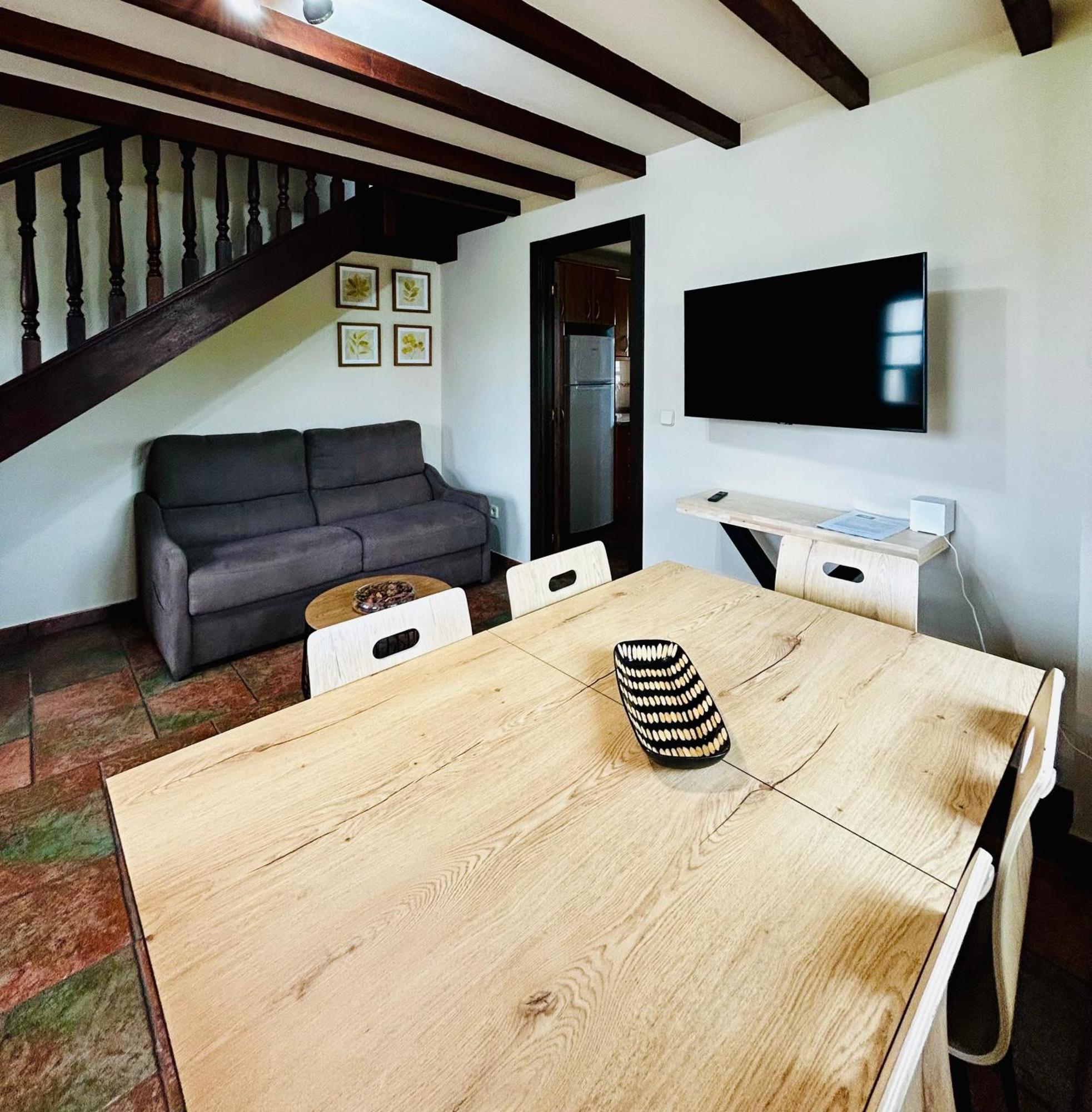 Casa La Maestra Apartment Arriondas Luaran gambar